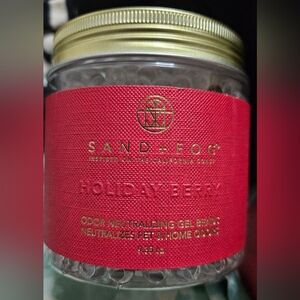 SAND+FOG ODOR NEUTRALIZING GEL BEADS  Holiday Berry